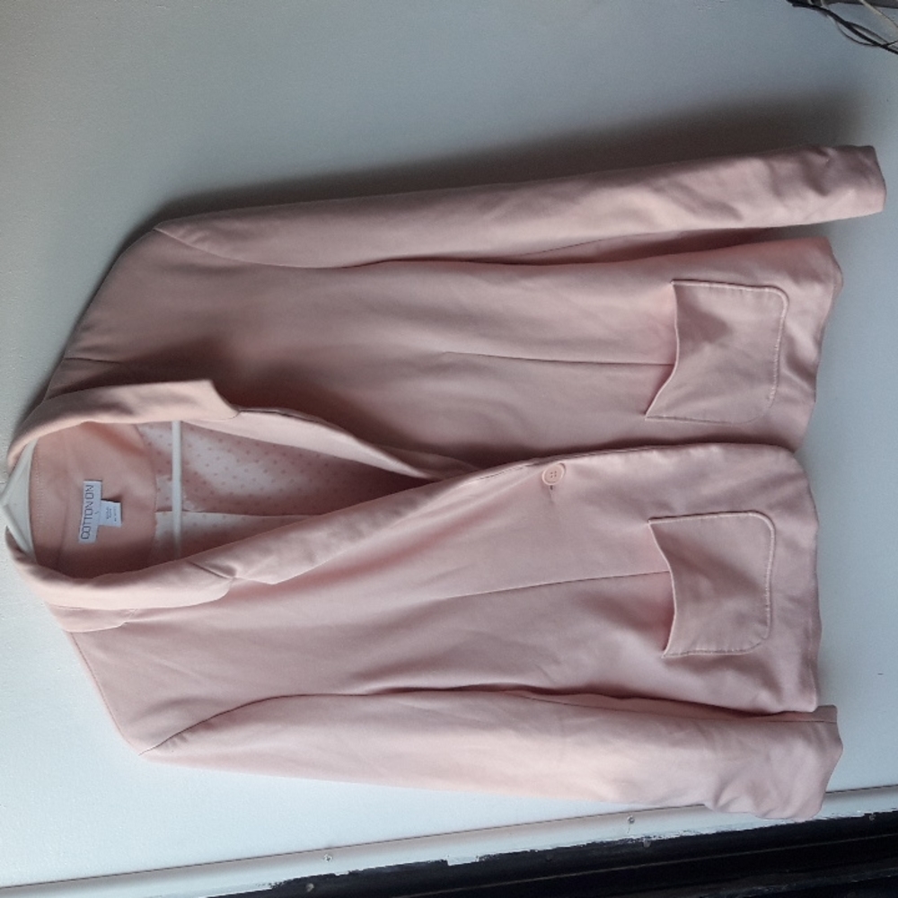 LG    Cotton On peach blazer